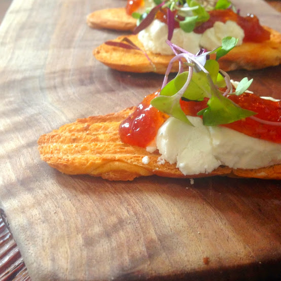 Goat cheese and fig jam crostini