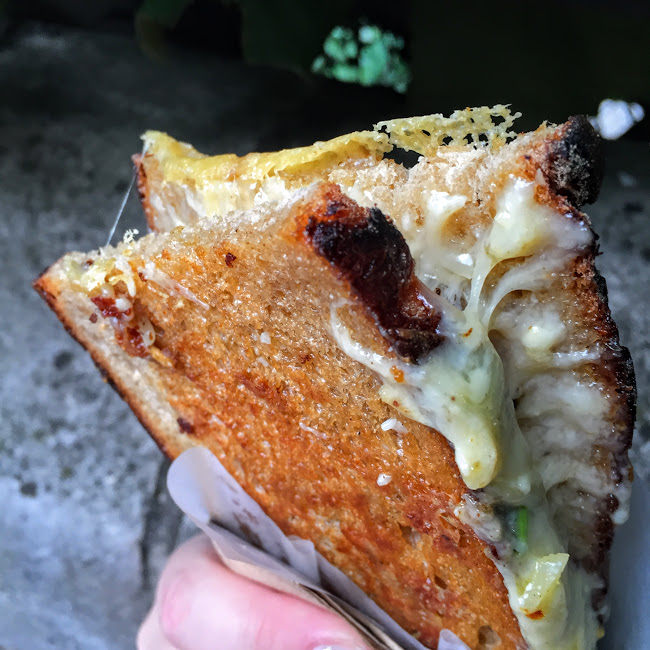 Grilled cheese (with 4+ different cheeses), Borough Market