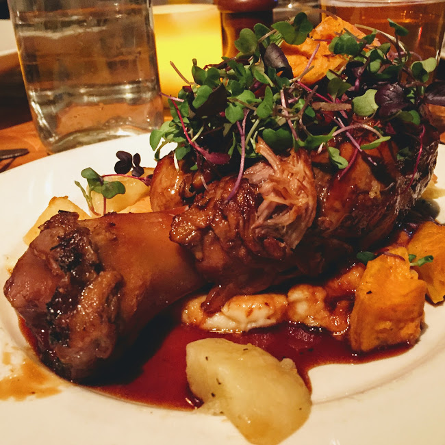 Caramelized pork shank, Beatrix