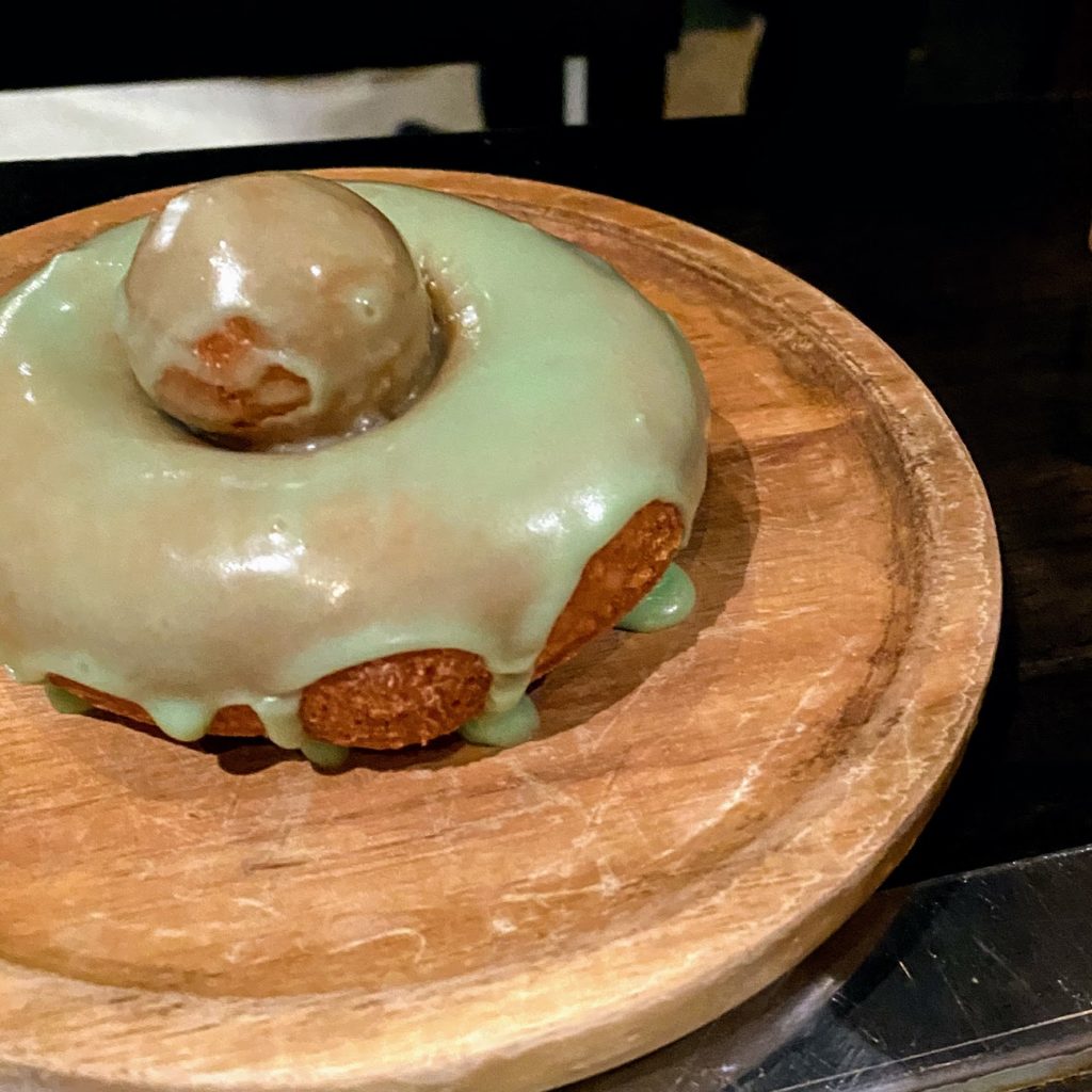 Pandan-coconut mochi donut, Gaijin